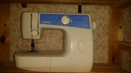 Продаю швейную машинку brother ls-2125 б/у