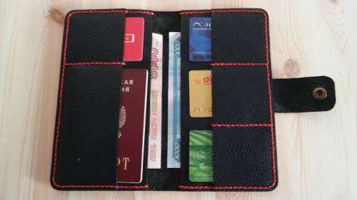 Продам портмоне-кошелек из кожи,ручной работы.