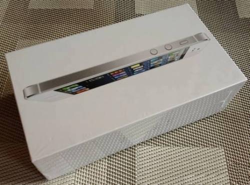 Американский яблочный iPhone 5 64Gb новые и запечатанные