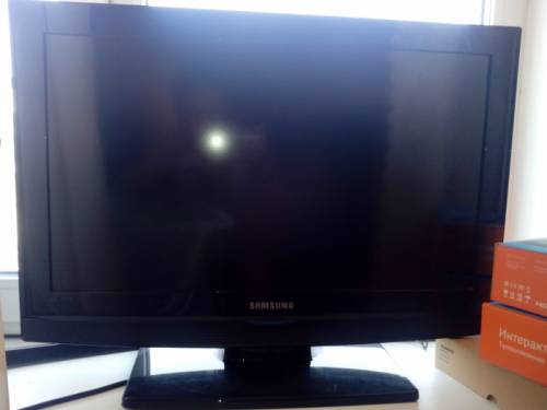 Прдам телевизор Samsung
