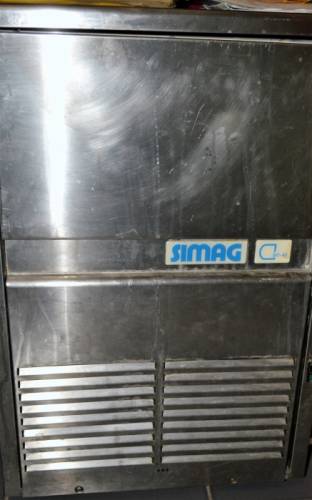 Продам льдогенератор simag 40кг/с. Италия