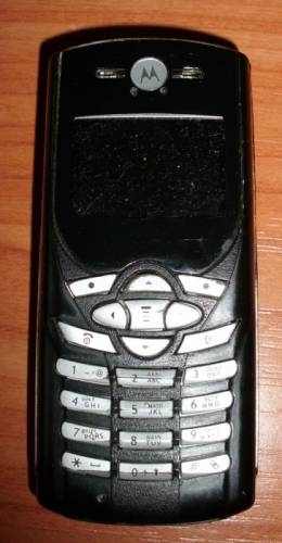 Мобильный телефон Motorola c батареей (нерабочий)