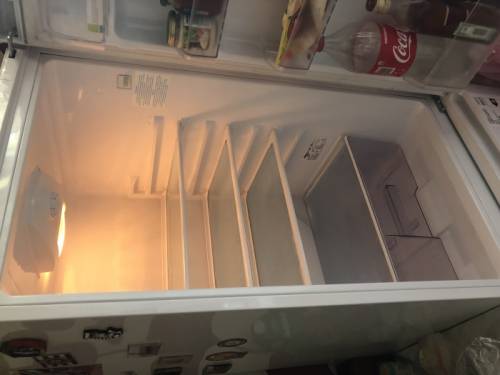 Продам хороший холодильник,не дорого