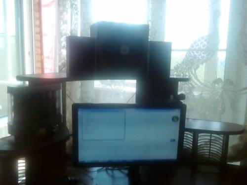 Процессор,монитор,колонки,клавиатура,вебкамера мышка виндоус 7 максимальная64.