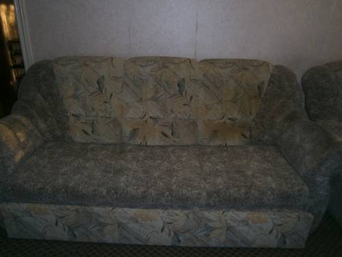 диван и два кресла
