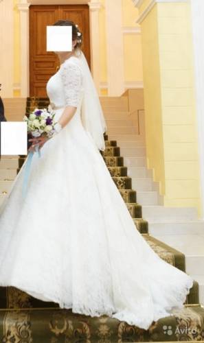 Оригинальное свадебное платье 