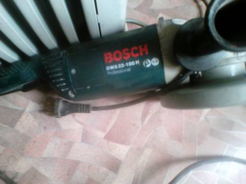 Продаю болгарка(УШМ)BoschGWS22-180H состояние нормальное