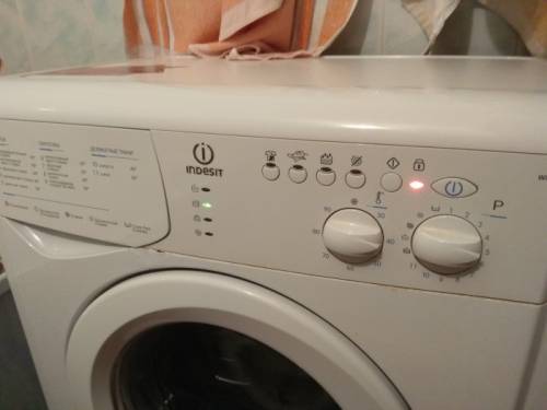  Продам стиральную  машинку