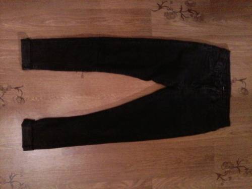Продам джинсы черного цвета, на средней посадке
