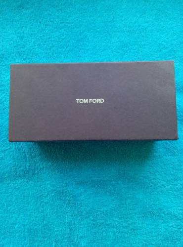 Солнце защитные очки TOM FORD