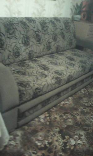 Продаётся диван б/у в хорошем состоянии