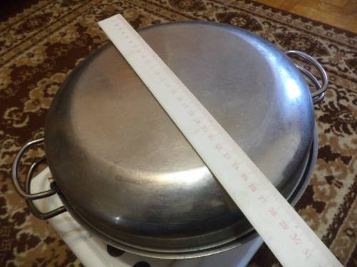 сковорода большая -сотейник диаметр 28 см