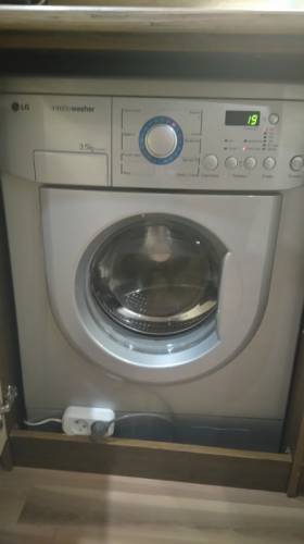Стиральная машинка LG intello washer