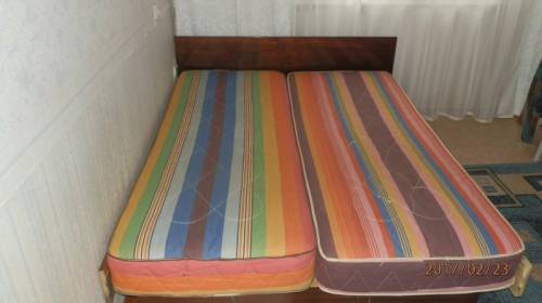 Кровать двухспальная   2 матраца