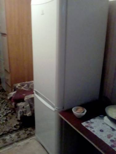 Стильный и современный Холодильник