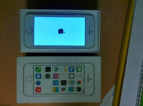 Продам iPhone 5s 64gb белый
