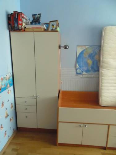 Комплект мебели для детской 