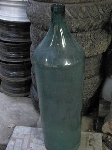 Старинная бутыль на 30 литров