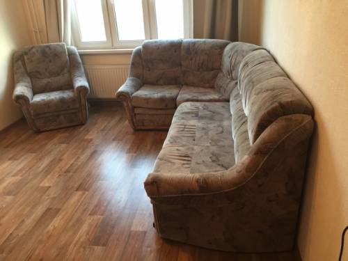 Продаю диван и кресло 