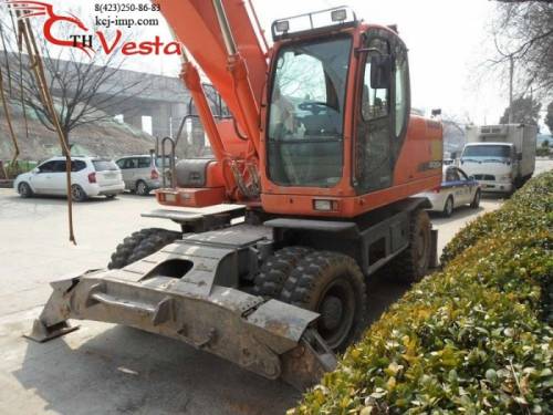 Колесный экскаватор Doosan DX210W