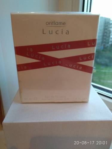 Продам новую в упаковке женскую туалетную воду “Lucia“ со скидкой 50% за 799 р