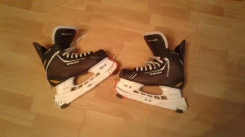 Продам коньки Bauer supreme 4