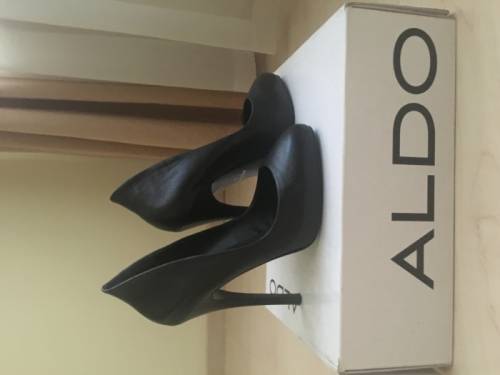 Продам туфли ALDO