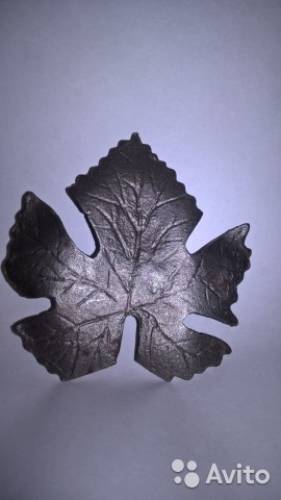 Кованное изделие(лист виноградный металический)