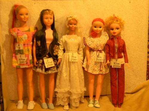 продам коллекцию ростовых и фарфоровых кукол