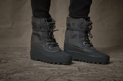 Adidas yeezy boost 950 коричневые 