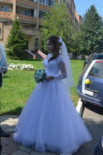 Продам свадебное платье р-р 46-48