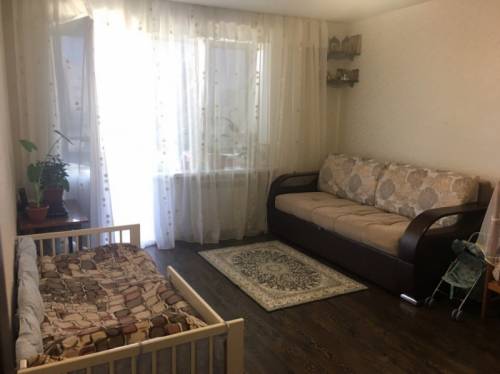 Продам 1-к квартиру, 35 м², 8/9 эт.