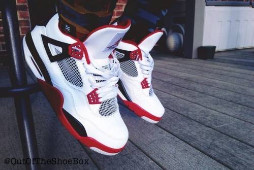 Nike air Jordan 4 белые