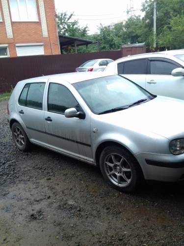  › Модель ­ Volkswagen Golf 4