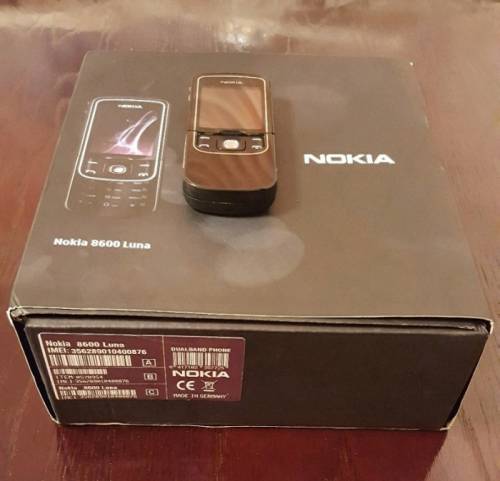 Nokia 8600 luna