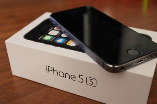 Продам  iPhone 5s 16gb  