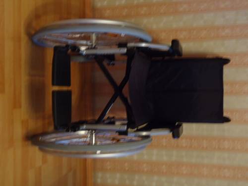 Продам   инвалидную  коляску   Майра (германия )