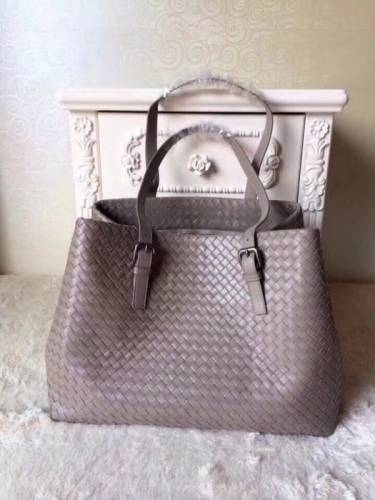 Продам сумку Bottega Veneta  Натуральная кожа!Размер 38*28*19