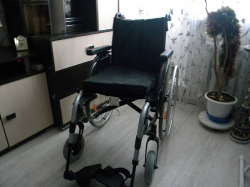 Кресло коляска инвалидная. 