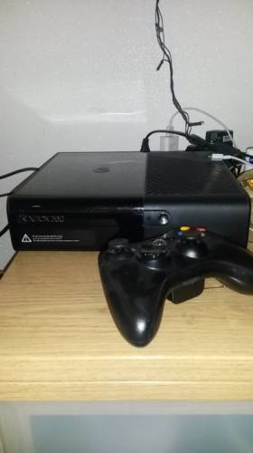 Продам приставку x-box 360