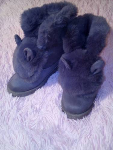 Женские зимние ботинки