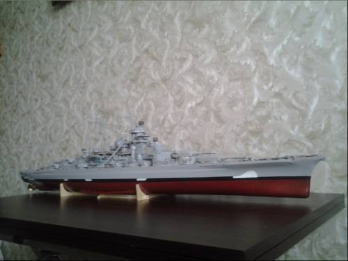 продам модель корабля “Бисмарк“