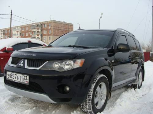  › Модель ­ Mitsubishi Outlander