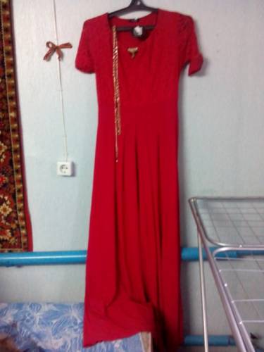 платье женское длинное красного цвета