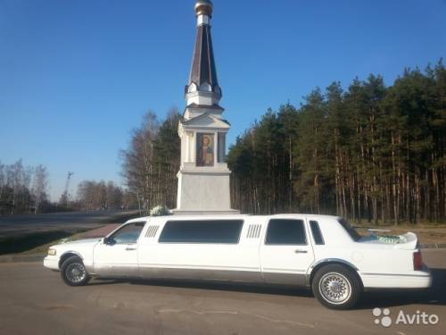  › Модель ­ Lincoln Town Car