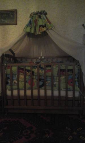 детская кровать с навесом