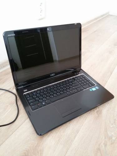 Dell Inspiron N 7110, 17“, core i7, 6Gb Ram, 680 Gb Hdd