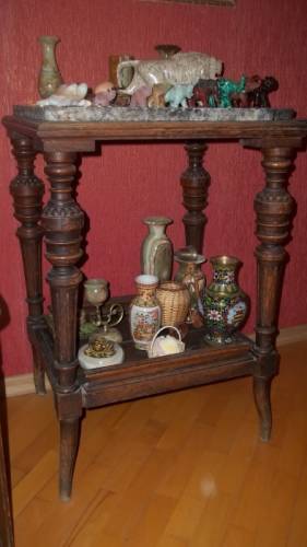 старинный столик  барокко с мраморной столешницей
