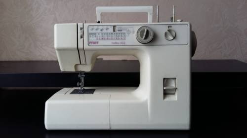 Швейная машинка PFAFF hobby 422