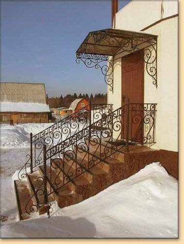 Бетонные: монолитные, металлические лестницы, фундамент, бассейны, в Краснодаре.